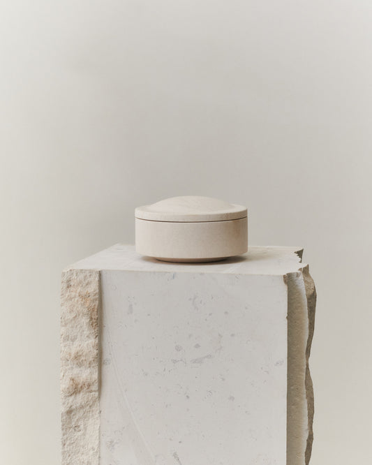 GALLERY OBJECT JAR 07