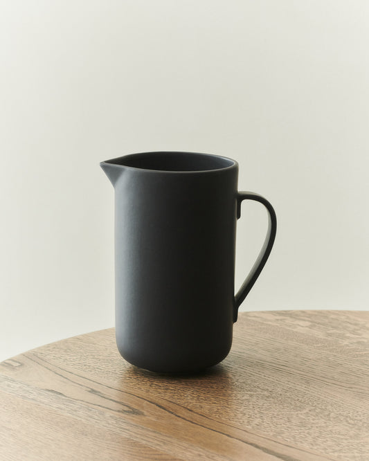 PISU 14 PITCHER