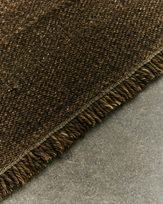 FOUND RUG 01