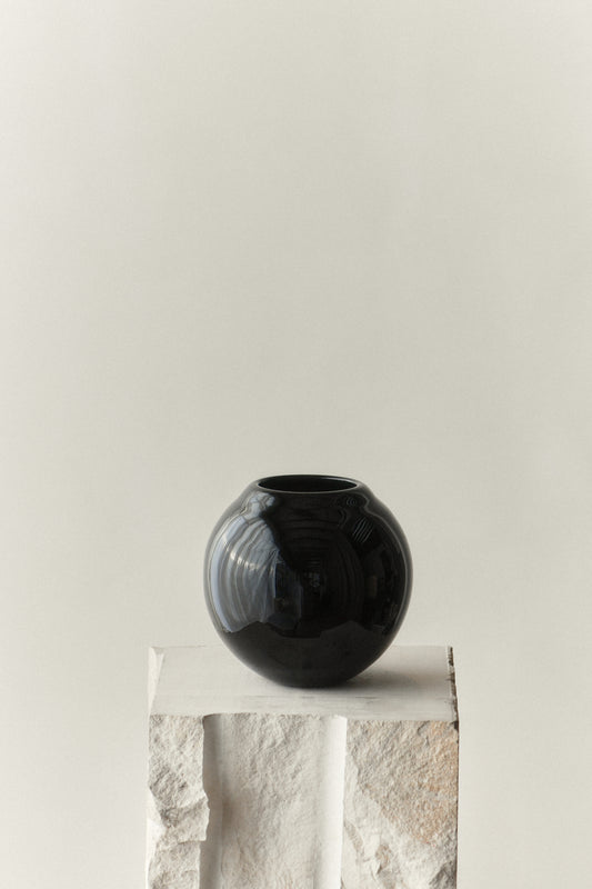 S.R. VINTAGE VASE PLAIN BLACK